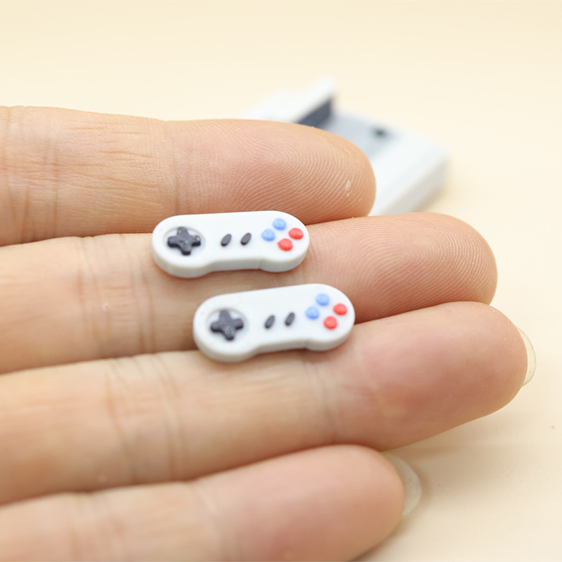 1 takım Dollhouse Mini Retro O - Gaming Console Mini incelemesi ve fiyatı